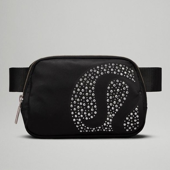 lululemon athletica Handbags - Lululemon NWT Studded Limited Edition Belt Bag Crossbody 1L Black